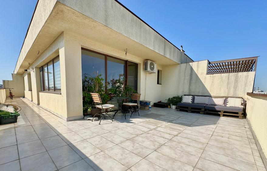 Apartament cu 3 camere în Metalurgiei