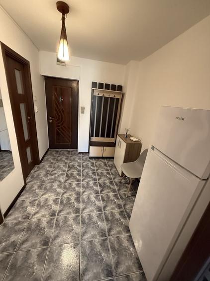 Garsoniera 40mp utili 3 minute metrou Costin Georgian mobilata si utilata PROPRIETAR - 2