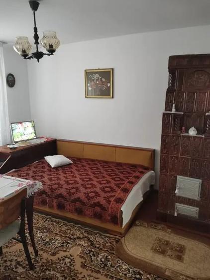 Casă cu 5 camere în Păuleasca