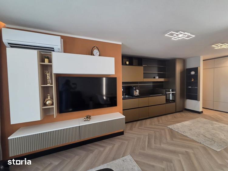 Apartament cu 3 camere în Mărășești