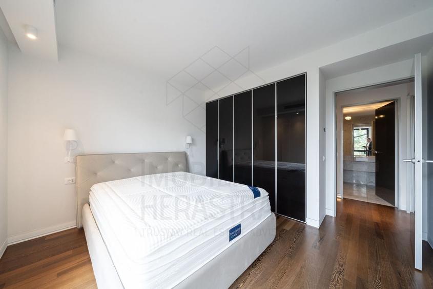 Apartament cu 3 camere semidecomandat, mobilat în Floreasca