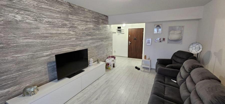 Apartament cu 2 camere decomandat, mobilat în Centură
