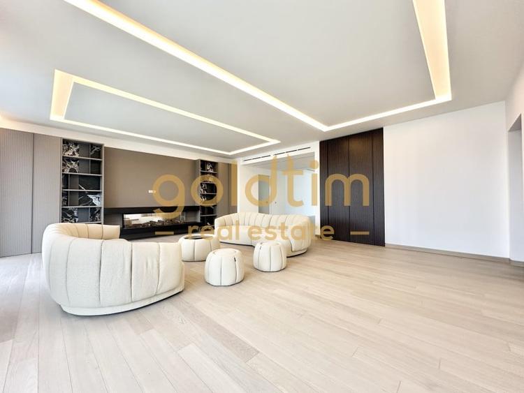 Apartament cu 5 camere decomandat, mobilat în Arcul de Triumf