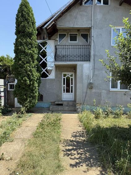 Casă cu 4 camere în Strejnicu