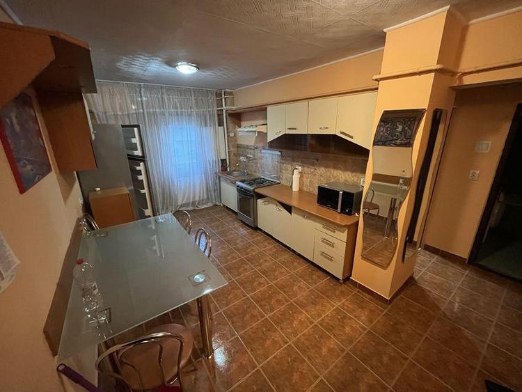 Apartament cu 2 camere decomandat în Canta