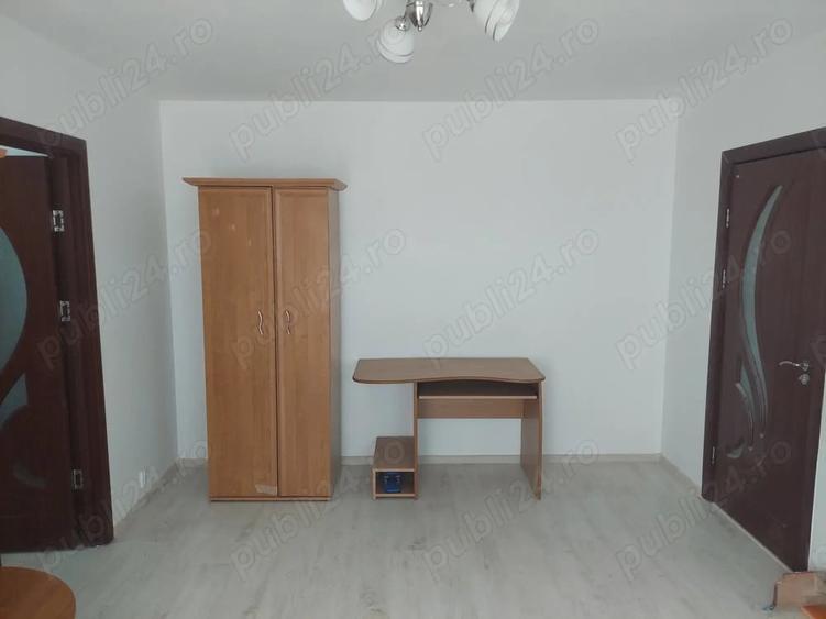 Apartament cu 2 camere semidecomandat în Brazda lui Novac
