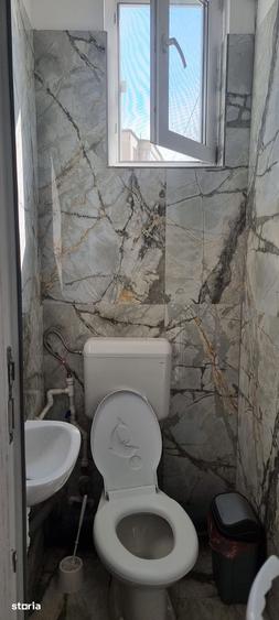 Spațiu comercial, de 15.3 mp, în Pelican
