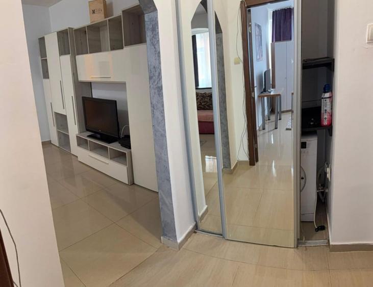 Apartament cu 2 camere semidecomandat în Ultracentral
