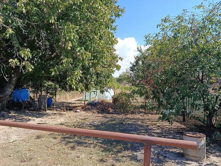 Casă cu Teren 2000 Mp în Rogova