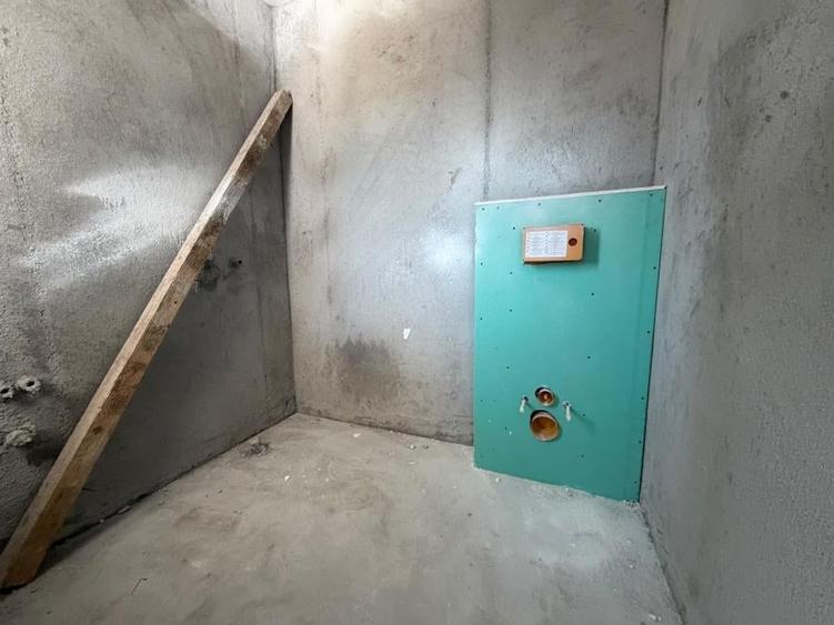 Casă cu 3 camere cu Teren 380 Mp în Berceni