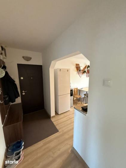 Apartament cu 3 camere în Decebal
