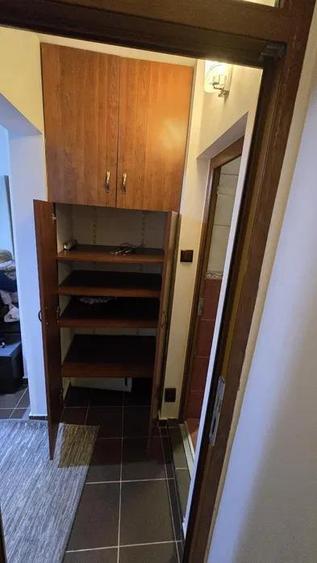 Apartament cu 2 camere decomandat, mobilat în Podul de Fier