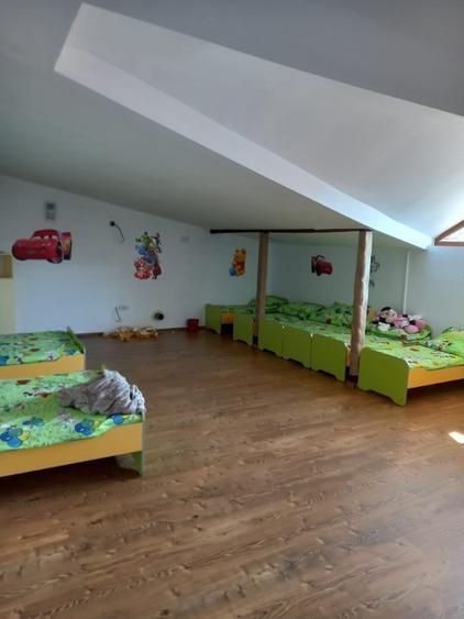 Casă cu 5 camere cu Teren 400 Mp în Mihai Bravu