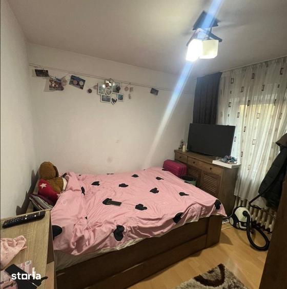 Apartament cu 2 camere decomandat în Nicolina