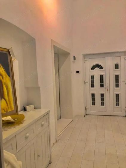 Apartament cu 3 camere decomandat în Ultracentral