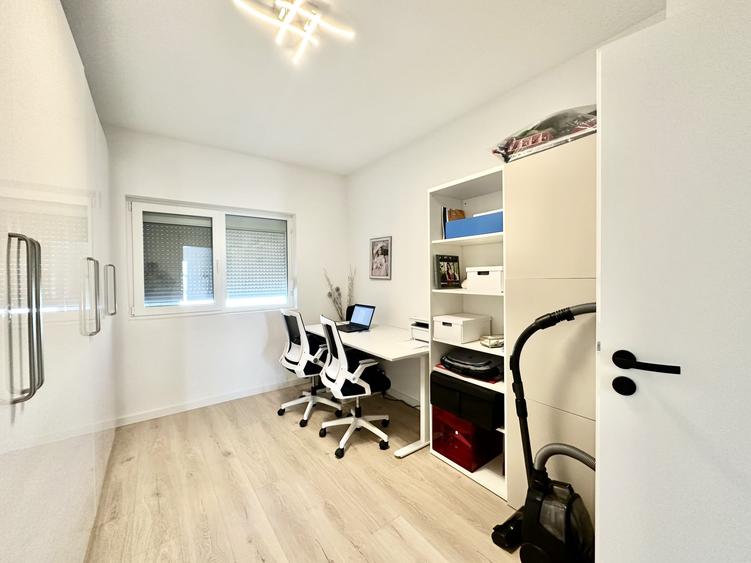 Duplex cu 4 camere cu Canalizare în Moșnița Veche