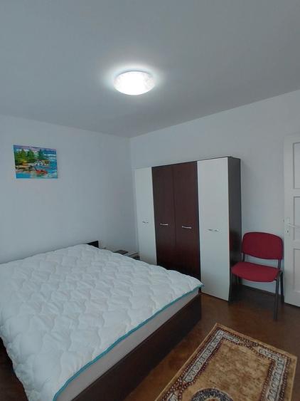 Apartament cu 2 camere semidecomandat în Sârbi