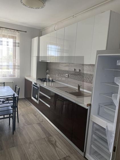 Apartament cu 2 camere decomandat în Metalurgiei
