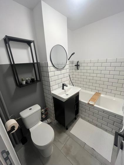 Garsonieră decomandată, mobilată în Tineretului