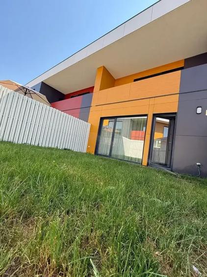Duplex cu 2 camere cu Canalizare în Exterior Sud