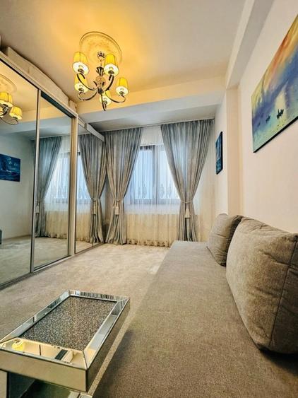 Apartament cu 3 camere semidecomandat în Drumul Taberei