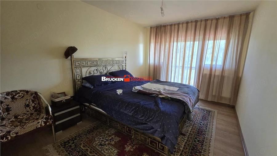 Casă cu 6 camere în Central