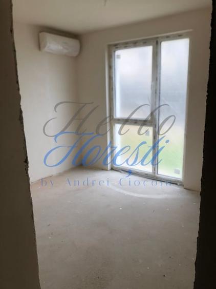 Duplex cu 4 camere semidecomandat cu Canalizare în Dâmbul Rotund