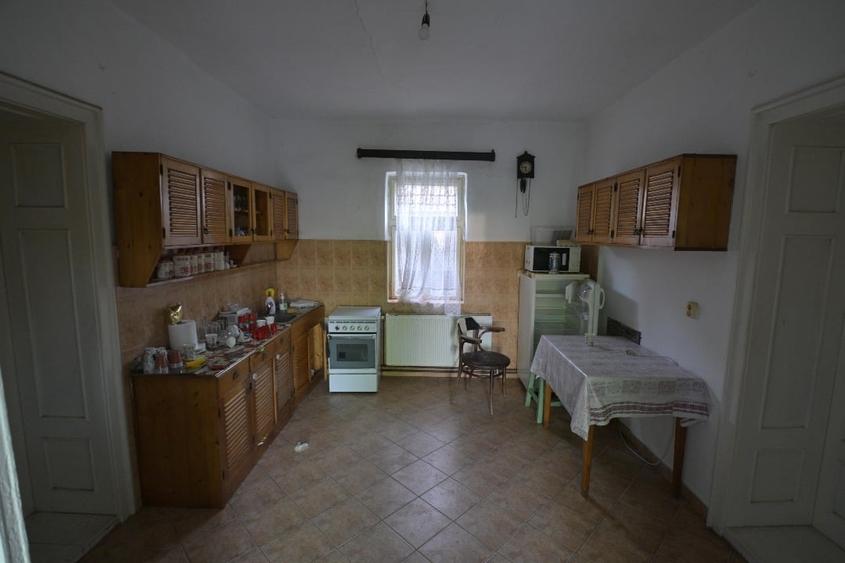 Casă individuală cu 2 camere cu Teren 1833 Mp în Igriș