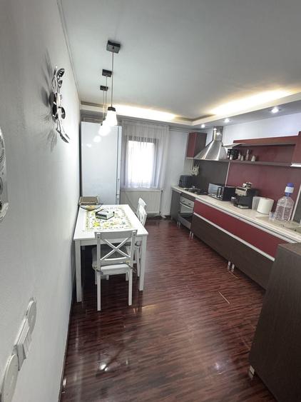 Apartament cu 2 camere decomandat în Milcov