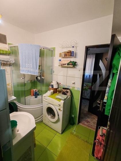 Apartament cu 3 camere semidecomandat în Tudor