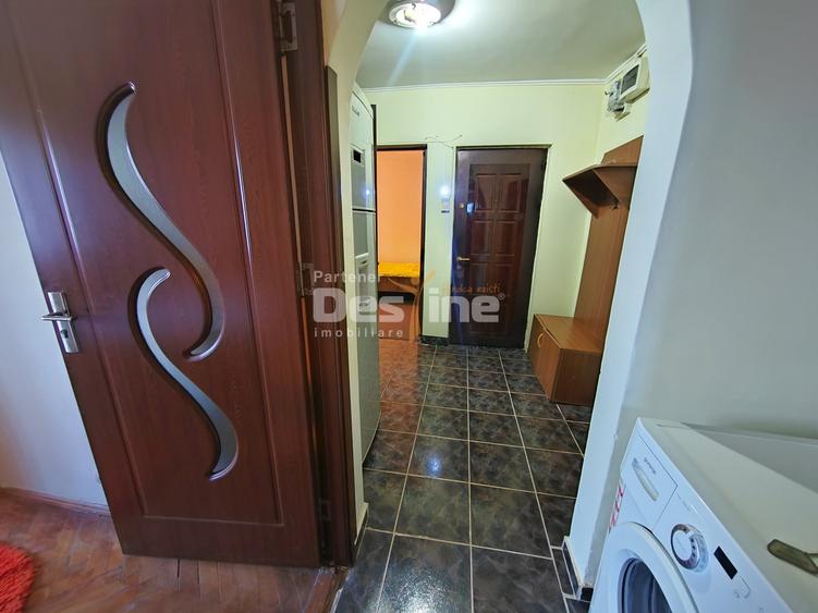 Apartament cu 2 camere decomandat, mobilat în Podul de Fier