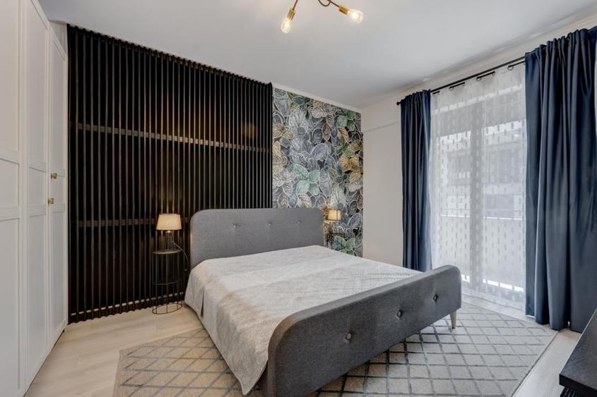 Apartament cu 3 camere semidecomandat, mobilat în Unirii
