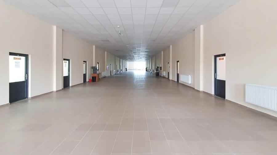 Birou, de 4,846 mp, în Spital
