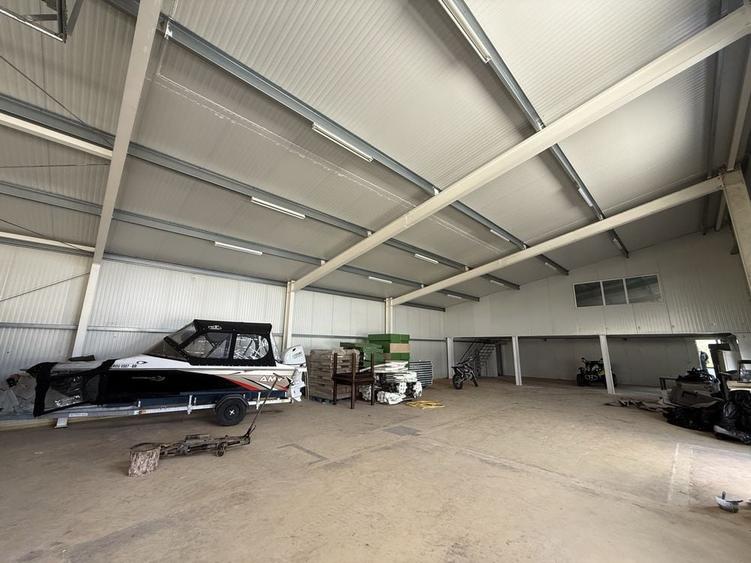 Spațiu comercial, de 570 mp, în Baldovinești
