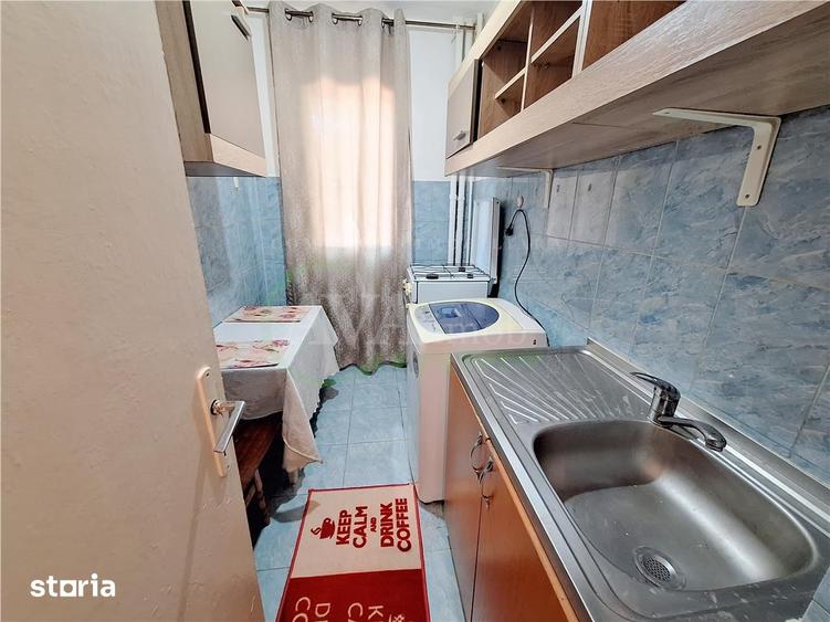 Apartament cu 2 camere semidecomandat în Tache