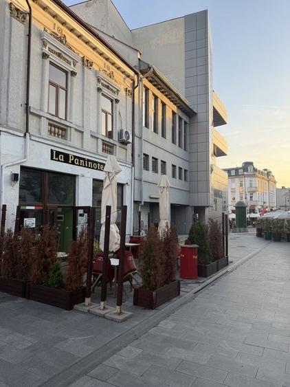 Spațiu comercial, de 100 mp, în Popoveni
