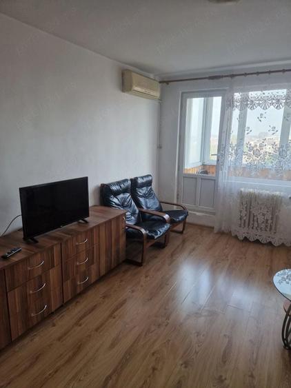 Garsonieră decomandată, mobilată în Fundeni