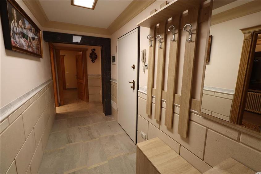 Apartament 3 camere, etaj 1, Supermaket Lidl - super lux - - 15