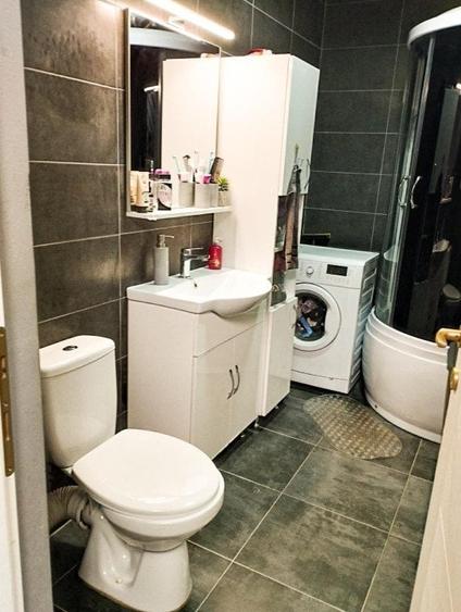 Apartament cu 4 camere semidecomandat, mobilat în Florești