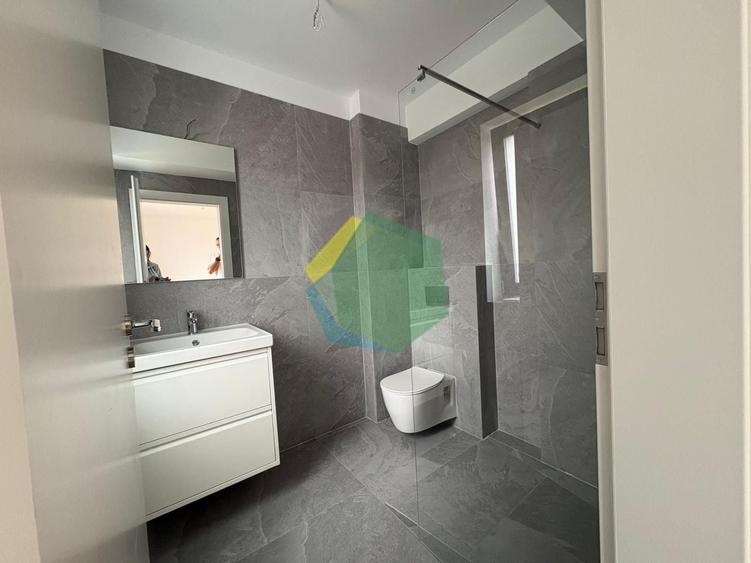 Duplex cu 5 camere cu Canalizare în Central