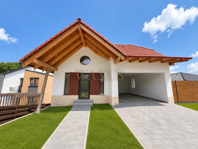Casă individuală cu 4 camere cu Canalizare în Feleacu