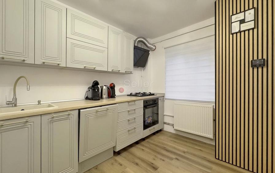 Apartament cu 4 camere decomandat, mobilat în Centrul Civic