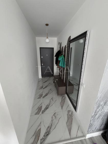 Apartament cu 3 camere decomandat, mobilat în Sânnicoară
