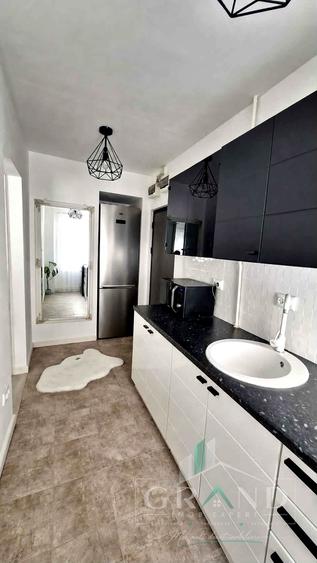 Apartament cu 2 camere semidecomandat, mobilat în Mănăștur
