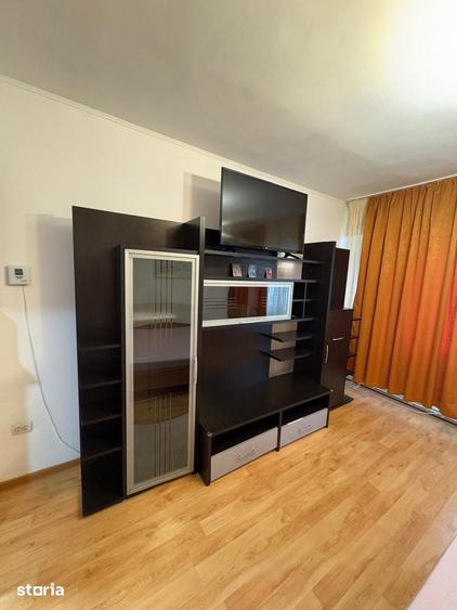 Garsonieră decomandată în Gară