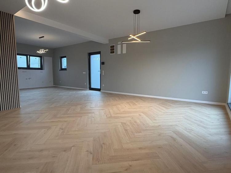 Apartament cu 4 camere decomandat în Arhitecților - Calea Cisnădiei