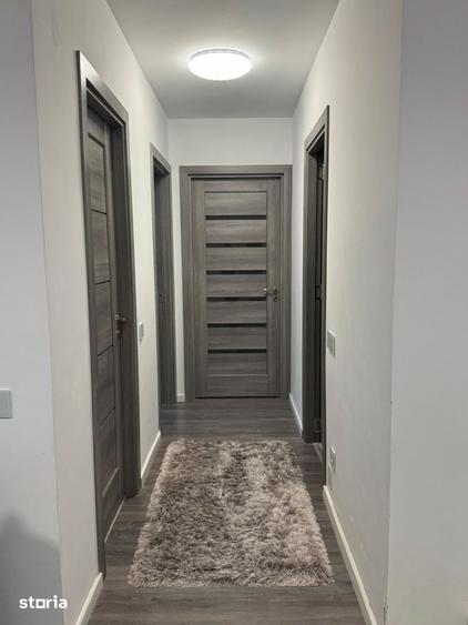 Apartament cu 3 camere semidecomandat, mobilat în Florești — fotografia 2