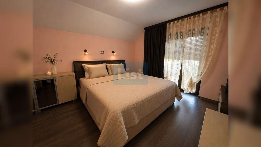 Casă cu 4 camere cu Teren 500 Mp în Bârnova