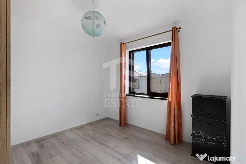 Apartament cu 3 camere semidecomandat în Central