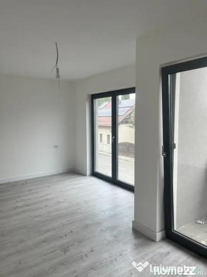 Casă cu 4 camere cu Teren 200 Mp în Central